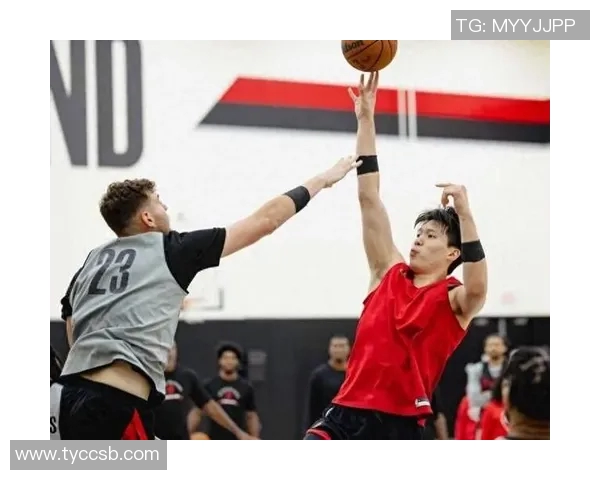 开拓者训练营第三日精彩回顾杨瀚森与克林根的对决瞬间 开拓者训练营第三日精彩回顾杨瀚森与克林根的对决瞬间