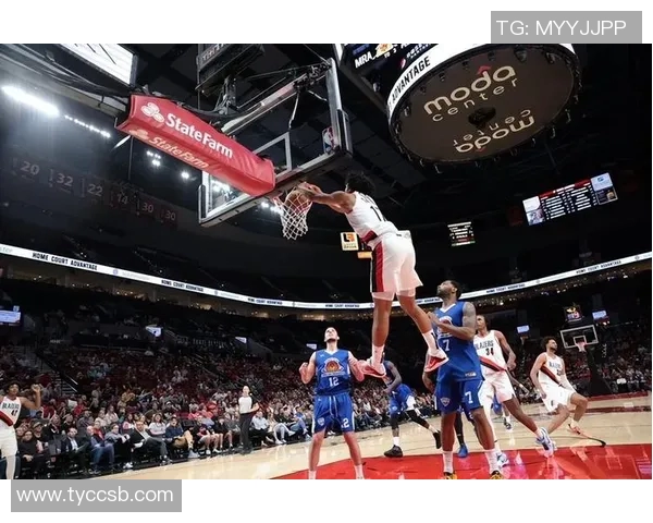 托布绝杀失利遭封盖03秒空接再被大帽翻倒在地真是倒霉透了