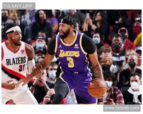 小卡表现低迷9投仅3中全场仅得10分正负值惨淡25