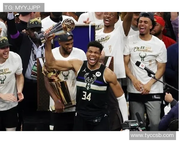 里弗斯确认字母哥将参加最后季前赛主力球员预计出场25分钟左右 里弗斯确认字母哥将参加最后季前赛主力球员预计出场25分钟左右