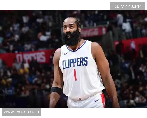 哈登强调主场优势期待后续比赛抓住机会争取胜利