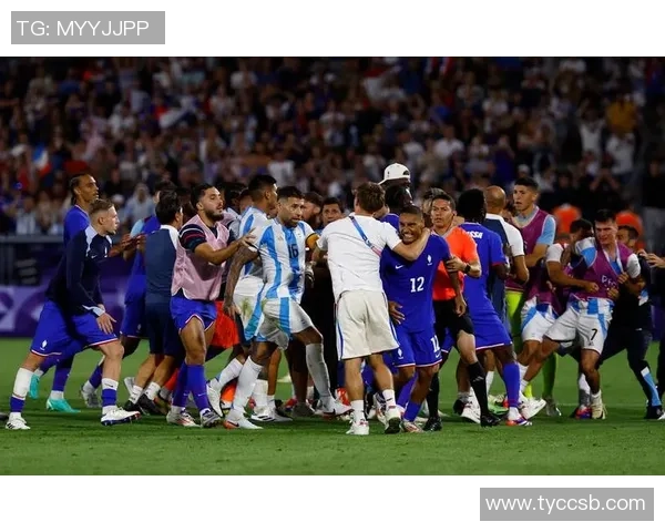 严智星破门巴拉圭球员乌龙助攻韩国暂时领先巴拉圭1比0