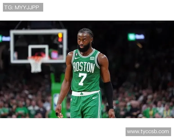 杰伦布朗谈球队阵容变动强调替代球员需要时间适应