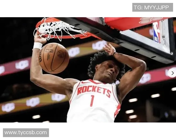 沃尔夫表现出色27号秀10投6中三分全中助力球队赢得比赛